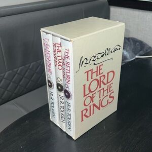 Lord Of The Rings Boxed Set (Second Edition with Maps)
